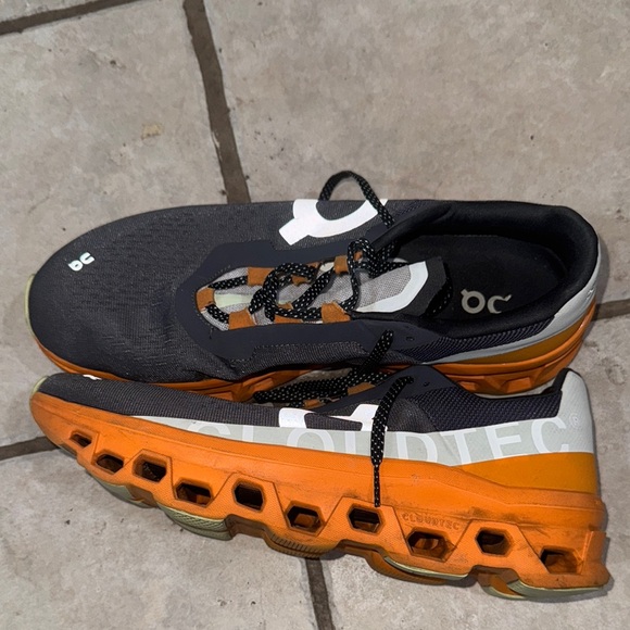 On Men's Cloudmonster